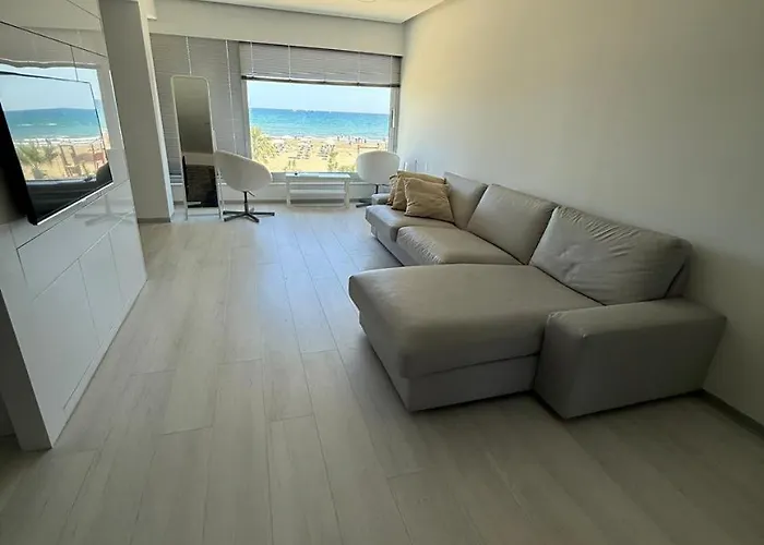 Marimar2 Paradise By The Sea ラルナカ